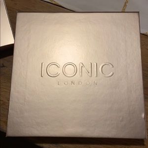 Iconic London Day to Slay Pallet